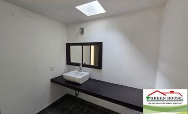 OFICINAS CON BODEGA EN VENTA, EXCELENTE UBICACIÓN, MUY CRECA DEL HOSPITAL MEDICA SUR