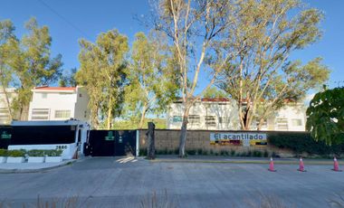 CASA EN ESQUINA EN ACANTILADO SAN ISIDRO