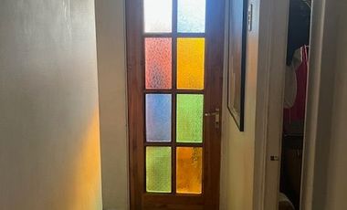 Las Condes, casa 4 D. 2 B, jardín, estacionamiento.