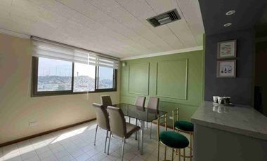SE ALQUILA SUITE AMOBLADA DE DOS AMBIENTES EN CENTRO DE GUAYAQUIL, AVENIDA MALECÓN, EDIFICIO TORRES DEL RIO