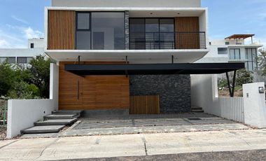 Casa con gran diseño y espacios en Zibatá