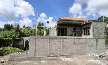 Villa denpasar Timur dengan Pool