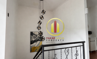 Rumah Modern di Kawasan Komersil Sayap Riau Bandung