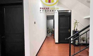 Rumah Modern di Kawasan Komersil Sayap Riau Bandung