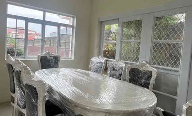 5 Bedroom House for Rent in Chateaux de Paris