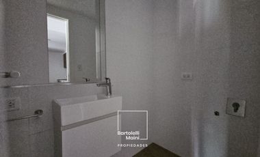 VENTA | 1 Dormitorio con cochera | Av. Caseros 242 – Edificio Punta del Río