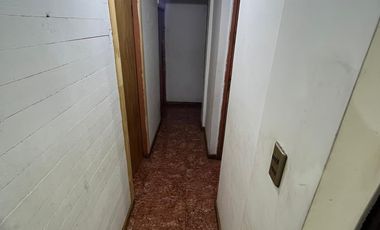 Casa Ampliada y Regularizada con Depto Interior, Cerro Navia.