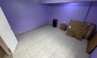 Casa Ampliada y Regularizada con Depto Interior, Cerro Navia.