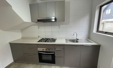 Casa de 3D en condominio cerca de Jumbo-Esay de Hualpen