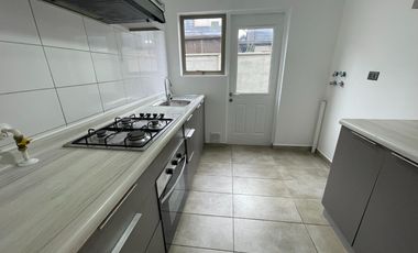 Casa de 3D en condominio cerca de Jumbo-Esay de Hualpen