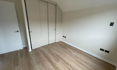 Casa de 3D en condominio cerca de Jumbo-Esay de Hualpen