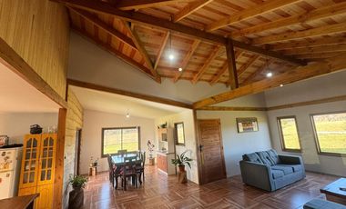 2,3 hectáreas Casa Nueva Parcela con Estero Todo Asfaltado.