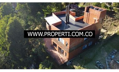 Casa en Arriendo Sector Loma del Escobero - Envigado