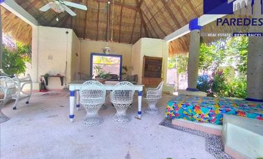 C101 En Venta casa 3 recamaras Alberca amplia Terreza en Ixtapa