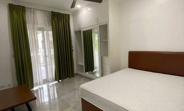 FOR RENT: MODERN FULLY FURNISHED HOME IN A FORBES CLASS SUBDIVISION