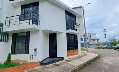 CASA ESQUINERA PARTE PLANA