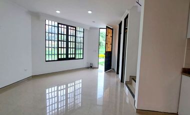 CASA ESQUINERA PARTE PLANA