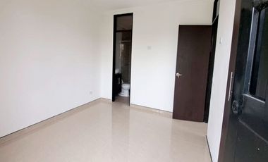 CASA ESQUINERA PARTE PLANA