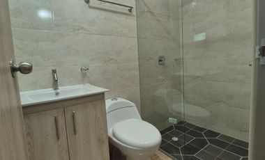 CASA DE UN NIVEL CERCA AL EXITO ESTRENAR