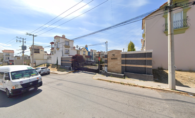 CASA EN PRIVADA MIÑON, URBI VILLA DEL REY , HUEHUETOCA, ESTADO DE MÉXICO. ¡NO CRÉDITOS!