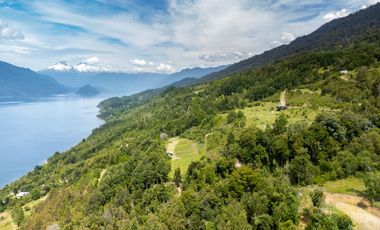 Agro Parcela en venta con vista al Lago Riñihue