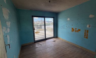 Casa en Venta en Av. Cuauhtémoc con 3 recamaras en planta baja a media calle de Muñoz. Ideal para consultorios.