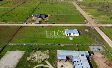 Parcela de 5.000 mts2, Con casa sin terminar