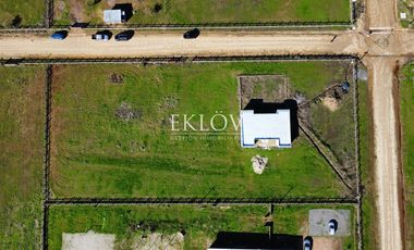 Parcela de 5.000 mts2, Con casa sin terminar