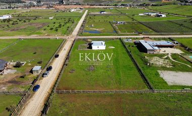 Parcela de 5.000 mts2, Con casa sin terminar