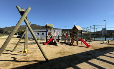 Parcela de 5.000 mts2, Con casa sin terminar