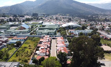 VENTA HERMOSA CASA EN LA ARMENIA
