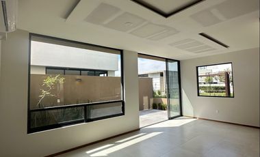 Casa en Venta Zapopan Coto Parques Vallarta - Solares