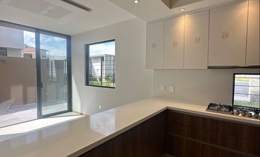 Casa en Venta Zapopan Coto Parques Vallarta - Solares
