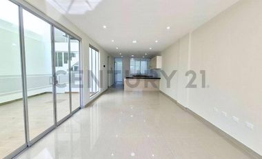 SE VENDE CASA EN ESTRENO EN TACNA