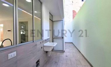 SE VENDE CASA EN ESTRENO EN TACNA