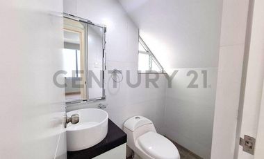 SE VENDE CASA EN ESTRENO EN TACNA