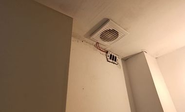 BONITA CASA EN ESQUINA