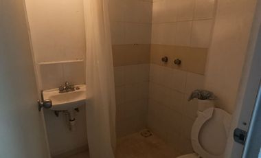 BONITA CASA EN ESQUINA