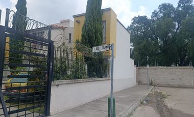 BONITA CASA EN ESQUINA