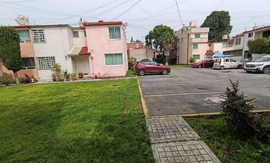 BONITA CASA EN PRIVADA Y EXCEENTE UBICACION