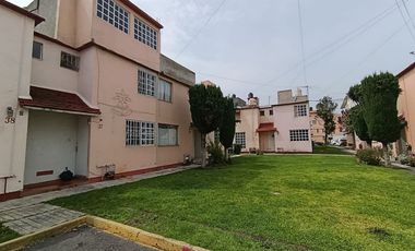 BONITA CASA EN PRIVADA Y EXCEENTE UBICACION