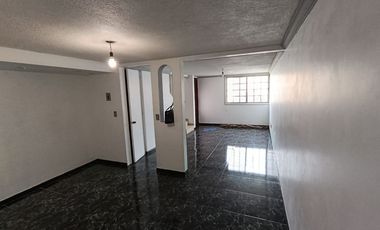 BONITA CASA EN PRIVADA Y EXCEENTE UBICACION