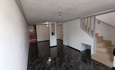 BONITA CASA EN PRIVADA Y EXCEENTE UBICACION