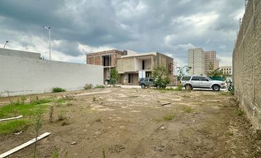 Terrenos en venta en Solares, dentro del coto Lárissa II, junto al coto Altanza.