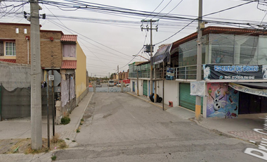 CASA DE RECUPERACIÓN BANCARIA EN PRIV GUAYABA, FRACC. SANTA TERESA, HUEHUETOCA, EDO MEX. ¡NO SE ACEPTAN CRÉDITOS!