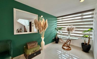 Casa en privada en renta en Metepec, con garage techado, estudio, jardín a una cuadra de avenida Tecnológico.