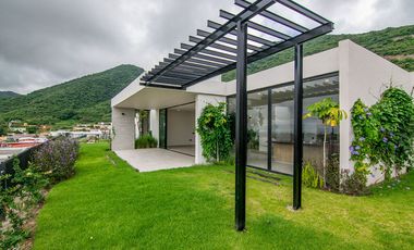 Imponente y hermosa residencia en cielo vista, una de las mejores ubicaciones en la ribera!