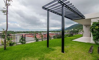 Imponente y hermosa residencia en cielo vista, una de las mejores ubicaciones en la ribera!