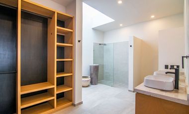 Imponente y hermosa residencia en cielo vista, una de las mejores ubicaciones en la ribera!