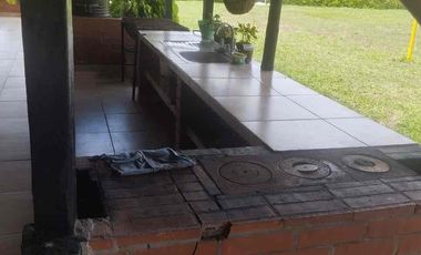 Vendo o permuto Finca de media cuadra